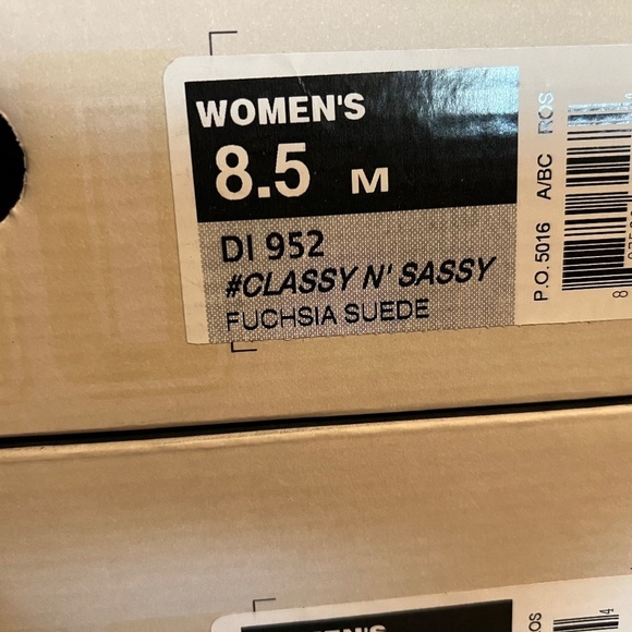 DINGO Fuchsia Pink Suede Studded Classy N Sassy Pointed Toe Western Boot NEW - Picture 12 of 13